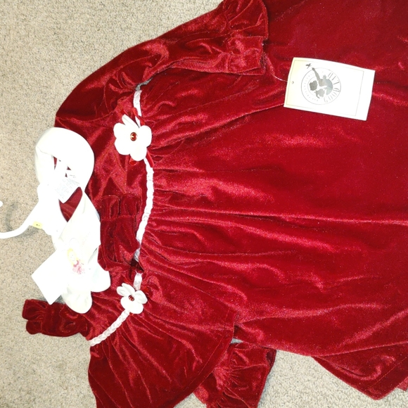 NWT Girls Red Velvet White Satin Trim Dress Matching Doll Dress - Picture 1 of 3